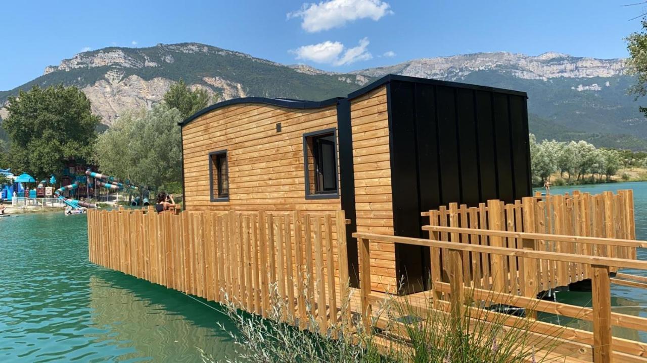 Camping Le Lac Bleu Hotel Châtillon-en-Diois Екстериор снимка