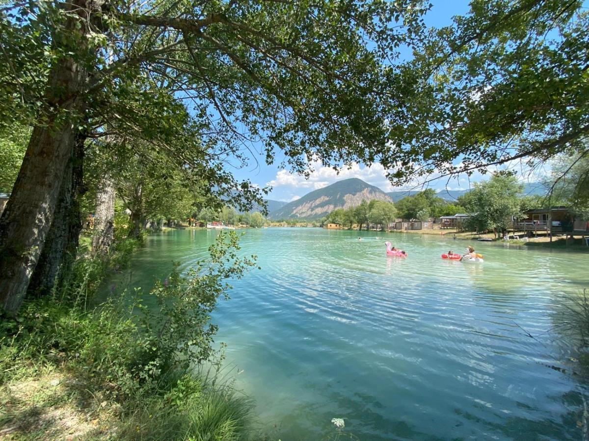 Camping Le Lac Bleu Hotel Châtillon-en-Diois Екстериор снимка