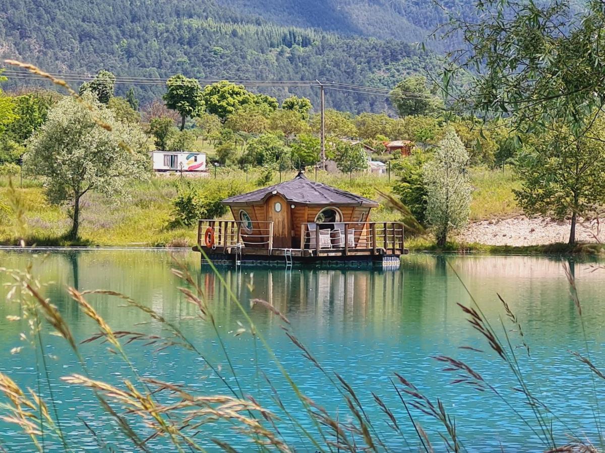 Camping Le Lac Bleu Hotel Châtillon-en-Diois Екстериор снимка