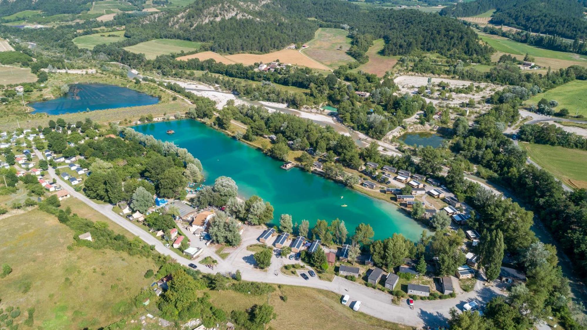 Camping Le Lac Bleu Hotel Châtillon-en-Diois Екстериор снимка
