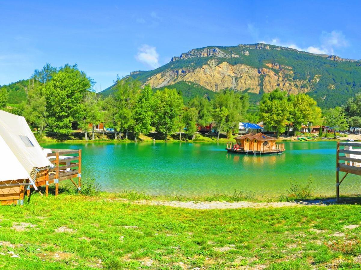 Camping Le Lac Bleu Hotel Châtillon-en-Diois Екстериор снимка